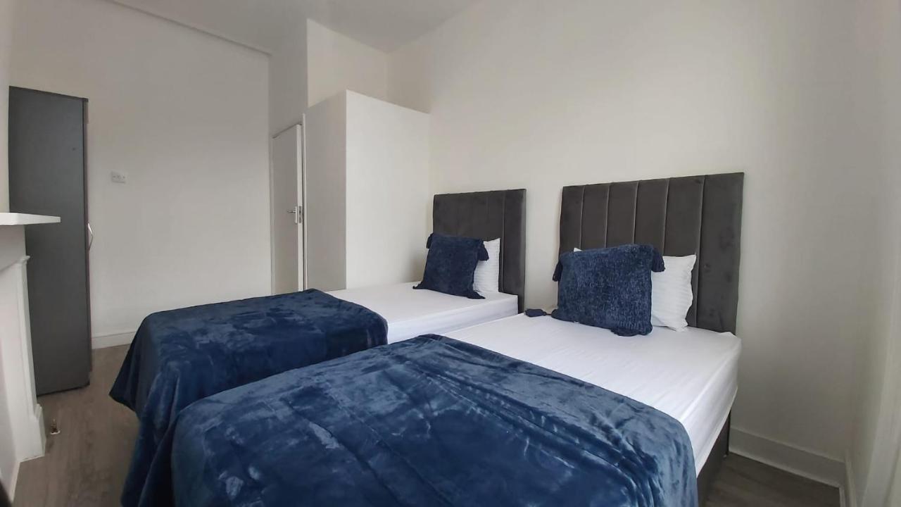 Battersea Park Apartments Лондон Экстерьер фото